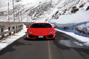 Lamborghini Huracan LP580-2 prova su strada 2017 - 51