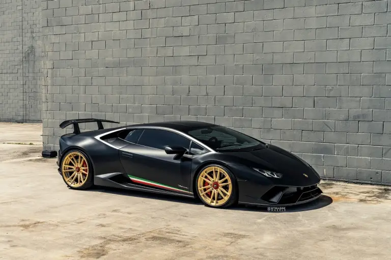 Lamborghini Huracan Performante Nero Nemesis - 7