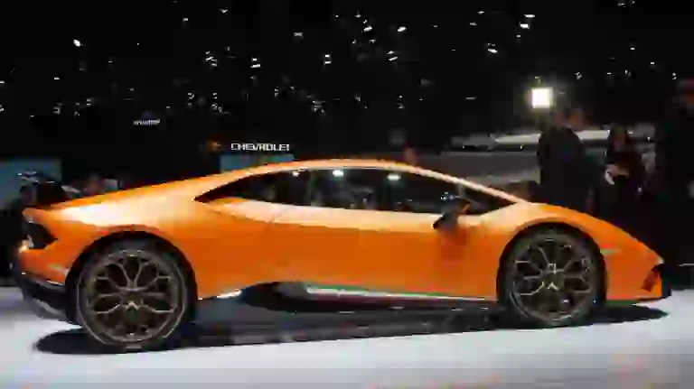 Lamborghini Huracan Performante - Salone di Ginevra 2017 - 3