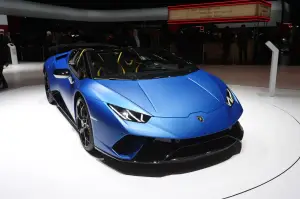 Lamborghini Huracan Performante Spyder (foto live) - Salone di Ginevra 2018 - 2