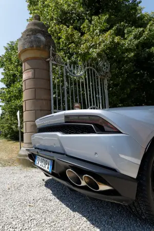 Lamborghini Huracan - Prova su strada 2015