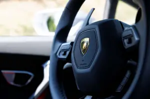 Lamborghini Huracan - Prova su strada 2015