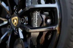 Lamborghini Huracan - Prova su strada 2015