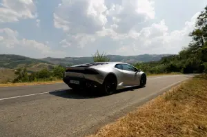 Lamborghini Huracan - Prova su strada 2015