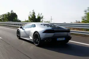 Lamborghini Huracan - Prova su strada 2015
