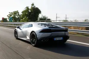 Lamborghini Huracan - Prova su strada 2015