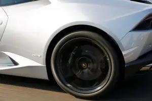 Lamborghini Huracan - Prova su strada 2015