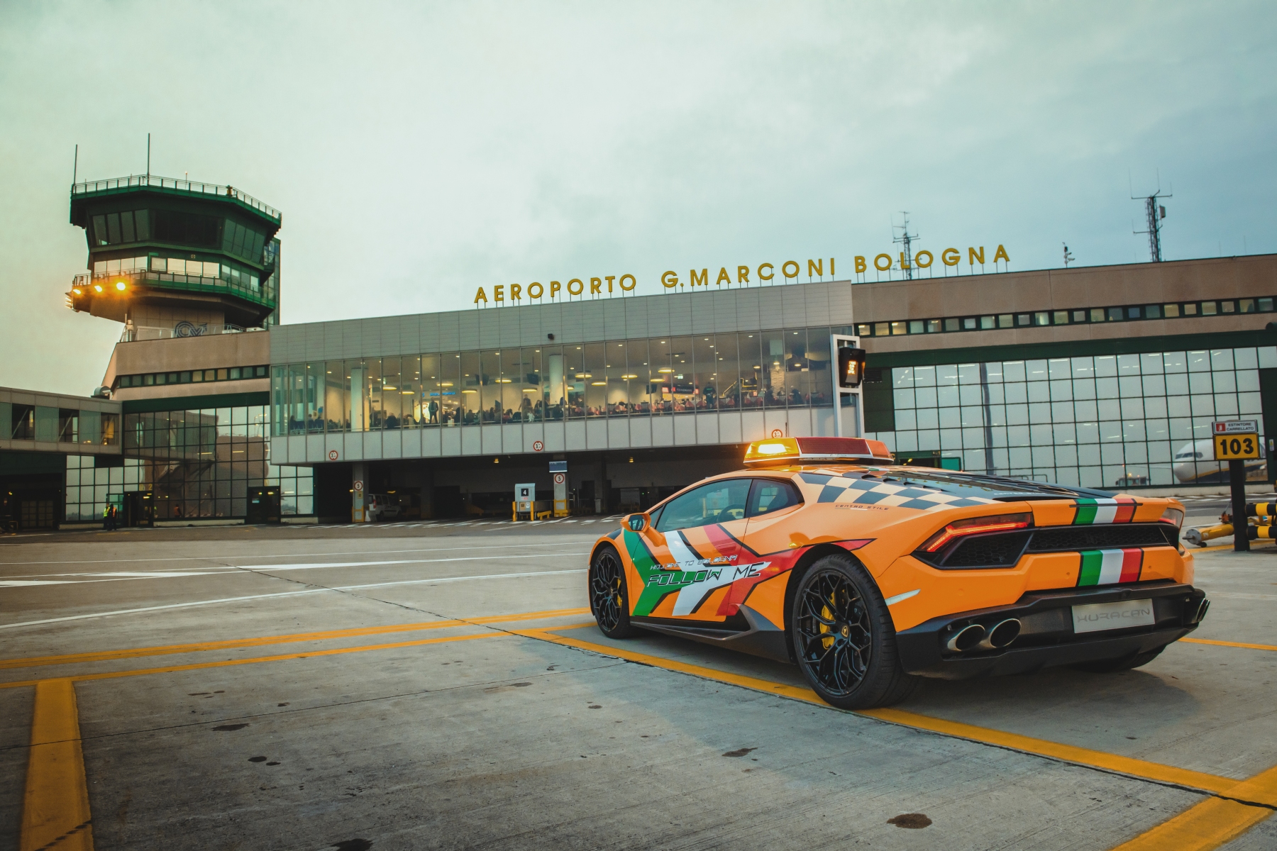 Lamborghini Huracan RWD - Aeroporto di Bologna