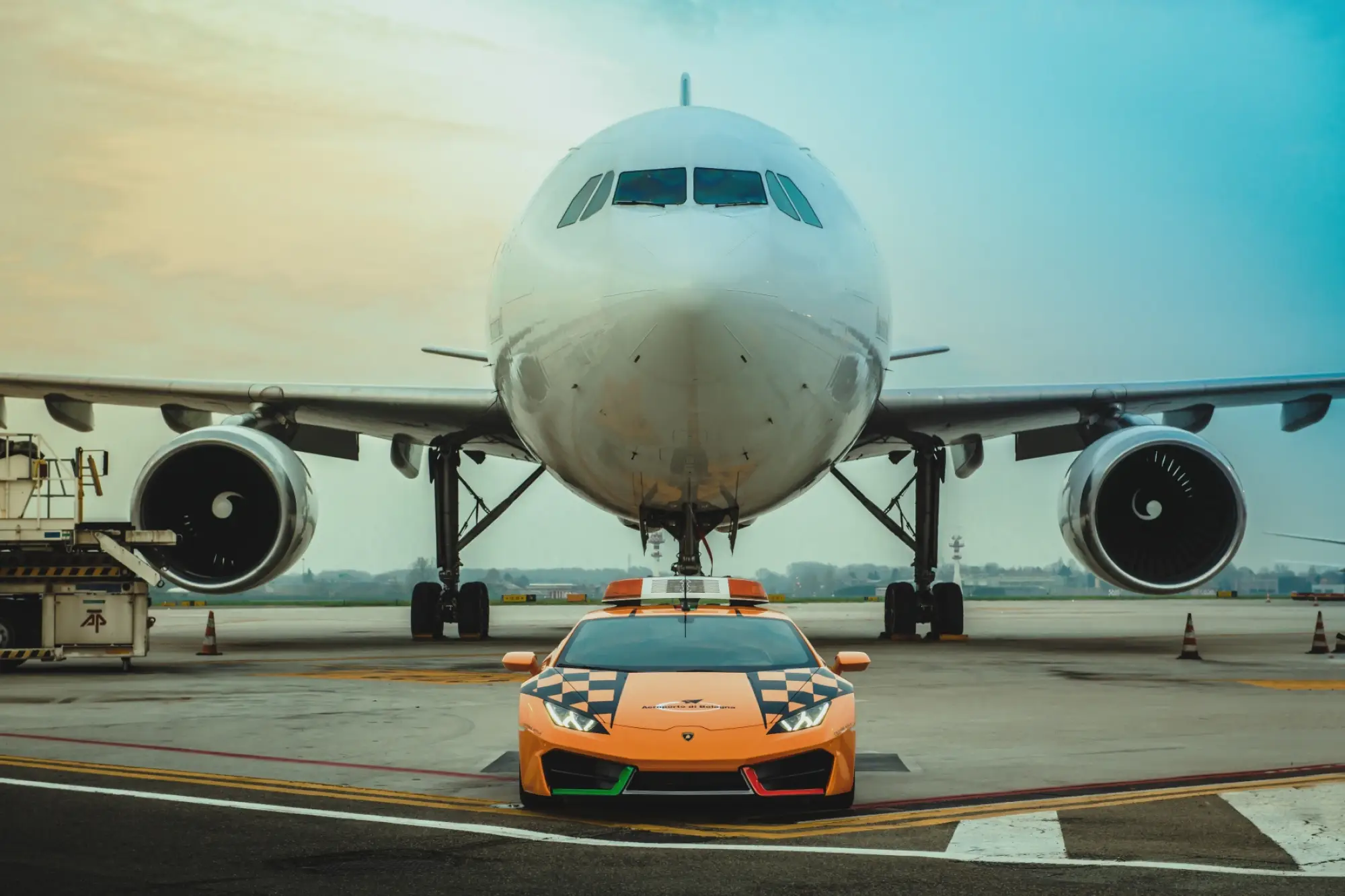 Lamborghini Huracan RWD - Aeroporto di Bologna - 4