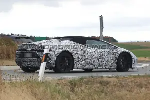 Lamborghini Huracan Spyder foto spia 21 settembre 2018