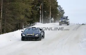 Lamborghini Huracan Sterrato - Foto spia 19-01-2022 - 1