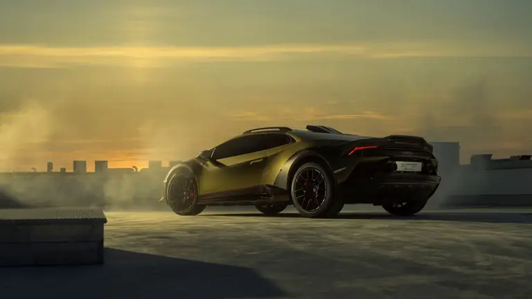 Lamborghini Huracan Sterrato - Prime foto ufficiali - 4