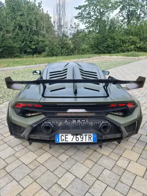 Lamborghini Huracan STO 2022: prova su strada - 16