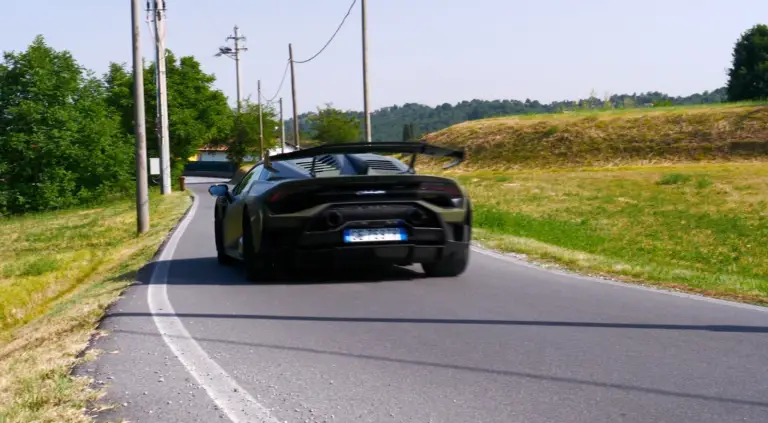 Lamborghini Huracan STO 2022: prova su strada - 5