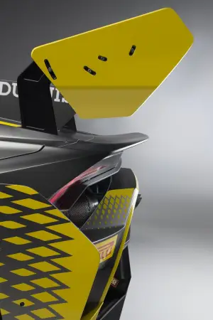 Lamborghini Huracan Super Trofeo EVO - 2