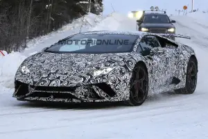 Lamborghini Huracan Superleggera Coupe e Spyder - Foto spia 09-01-2017