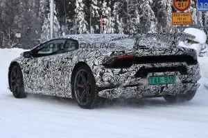 Lamborghini Huracan Superleggera Coupe e Spyder - Foto spia 09-01-2017 - 8