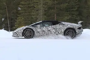 Lamborghini Huracan Superleggera Coupe e Spyder - Foto spia 09-01-2017