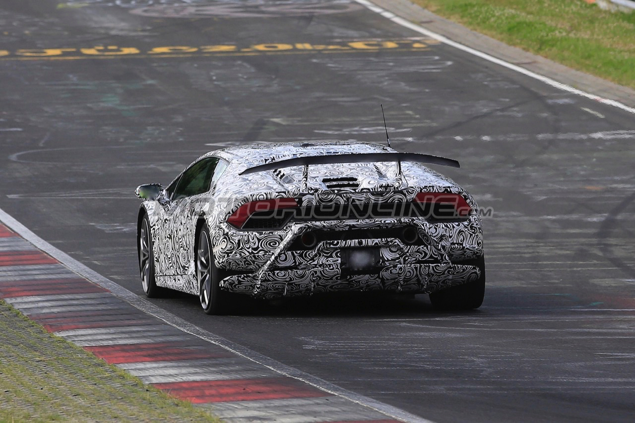 Lamborghini Huracan Superleggera - Foto spia 12-07-2016