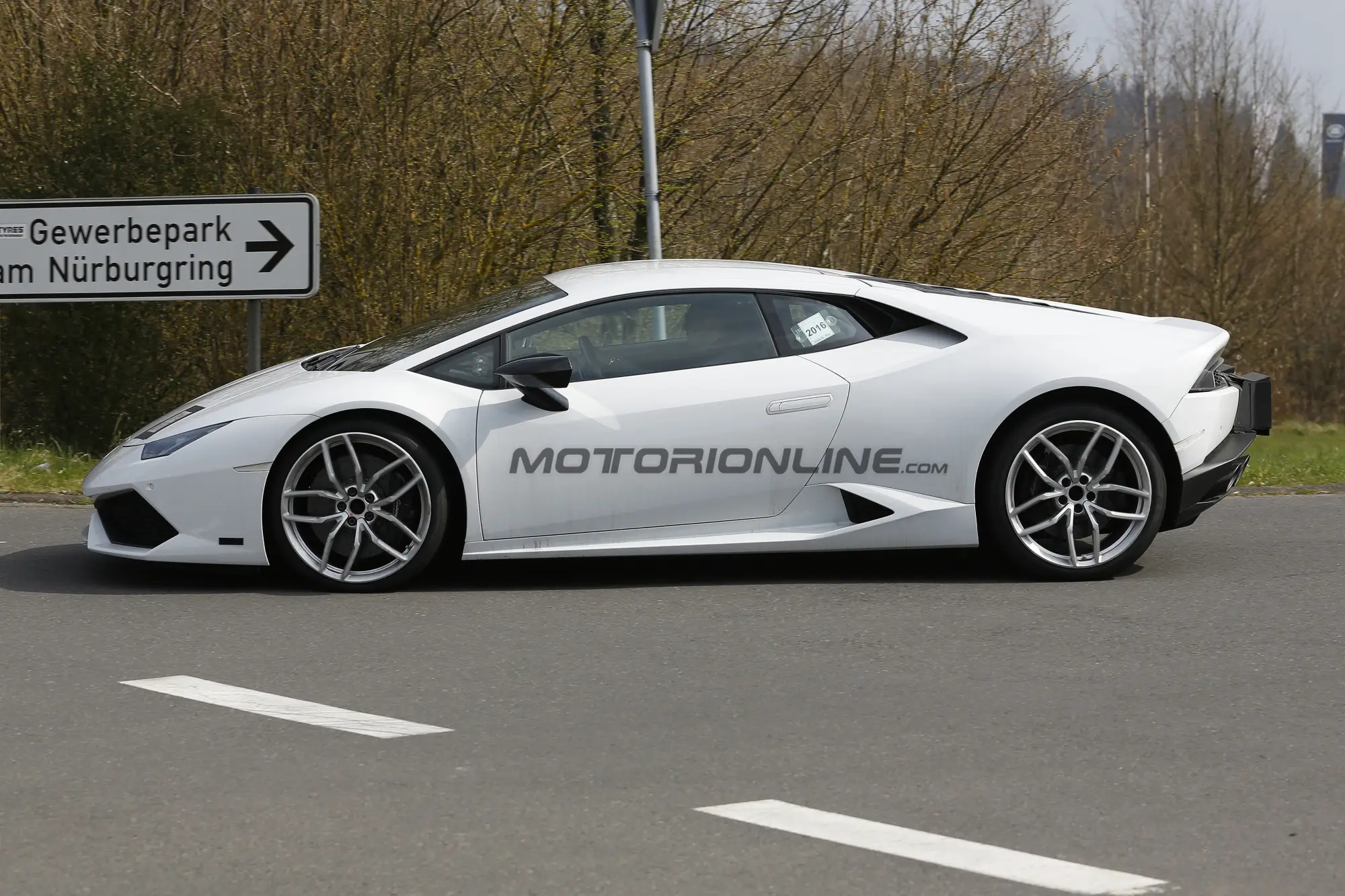 Lamborghini Huracan Superleggera - Foto spia 14-04-2016 - 10