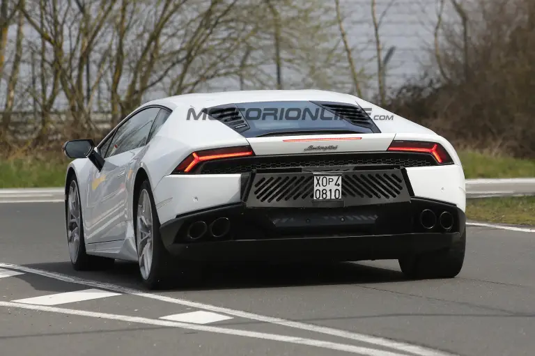 Lamborghini Huracan Superleggera - Foto spia 14-04-2016 - 13