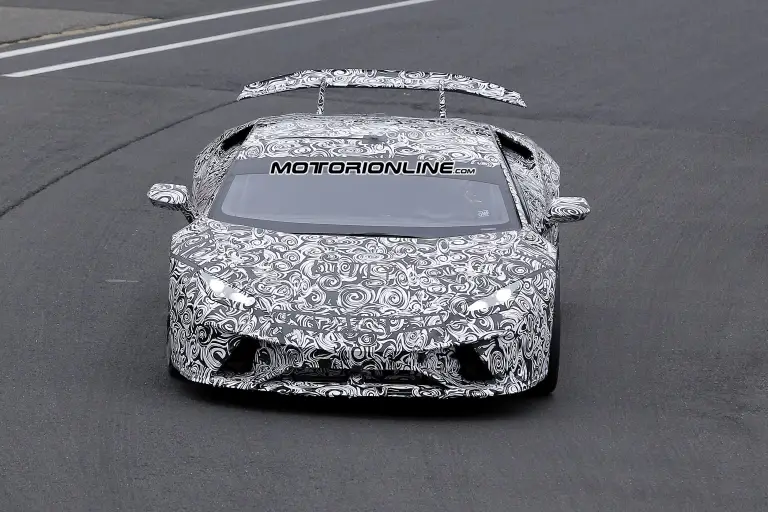 Lamborghini Huracan Superleggera foto spia 18 ottobre 2016 - 1
