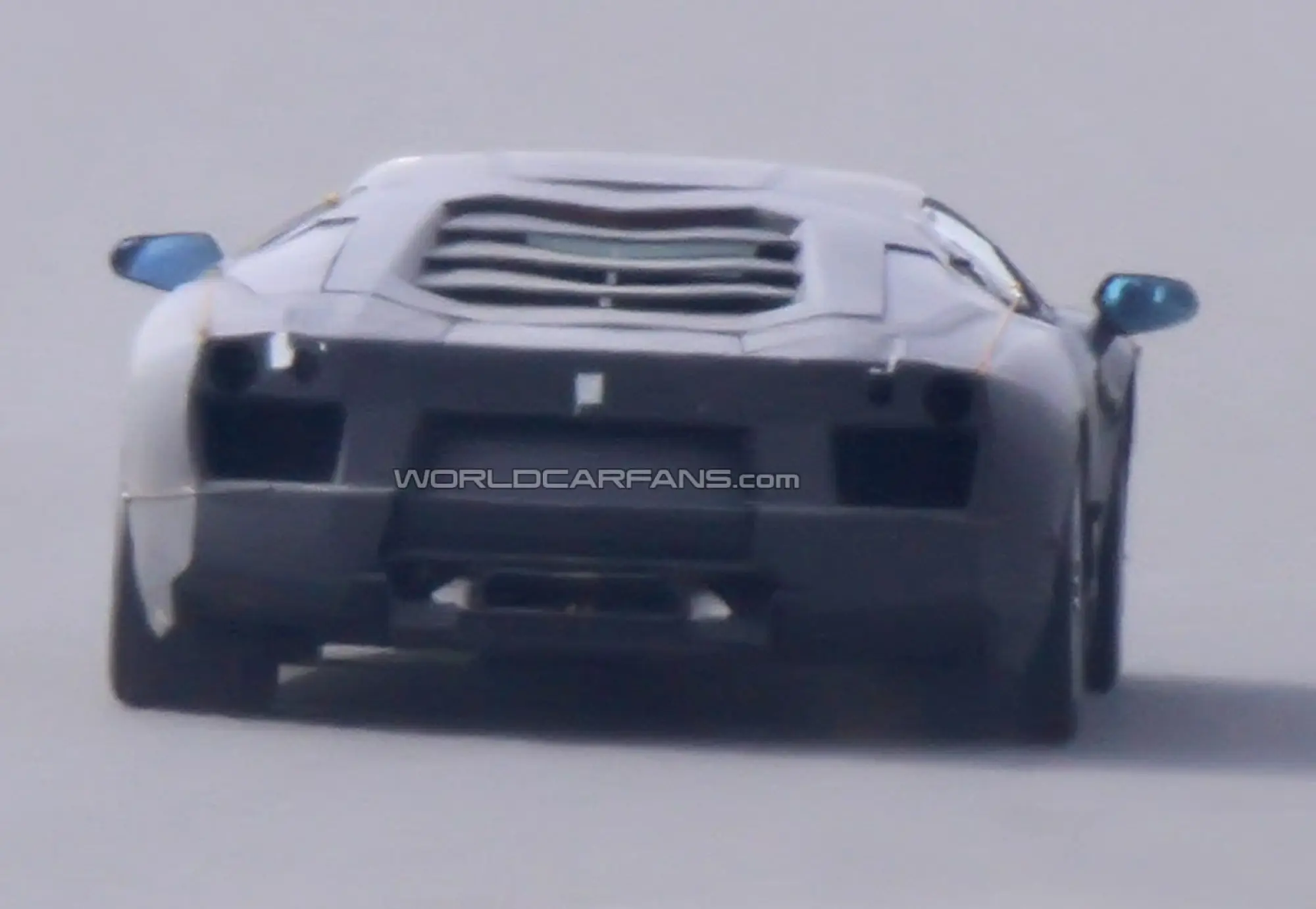 Lamborghini Jota - Foto spia - 2