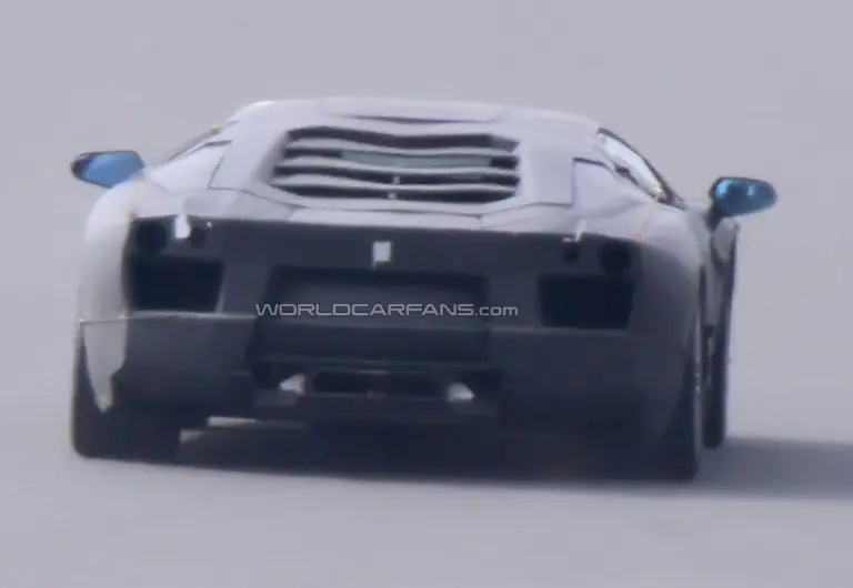 Lamborghini Jota - Foto spia - 2