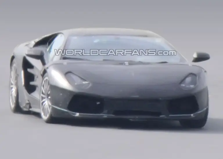 Lamborghini Jota - Foto spia - 6