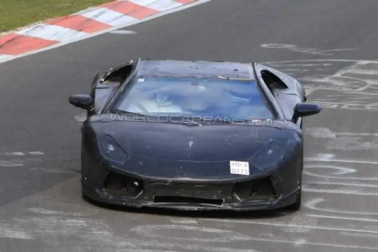 Lamborghini Jota spy - 4