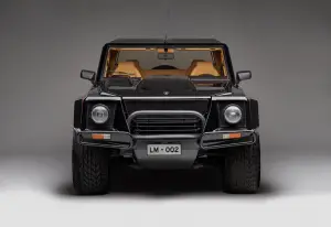 Lamborghini LM002