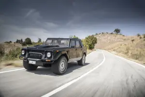 Lamborghini LM002