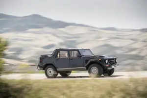 Lamborghini LM002