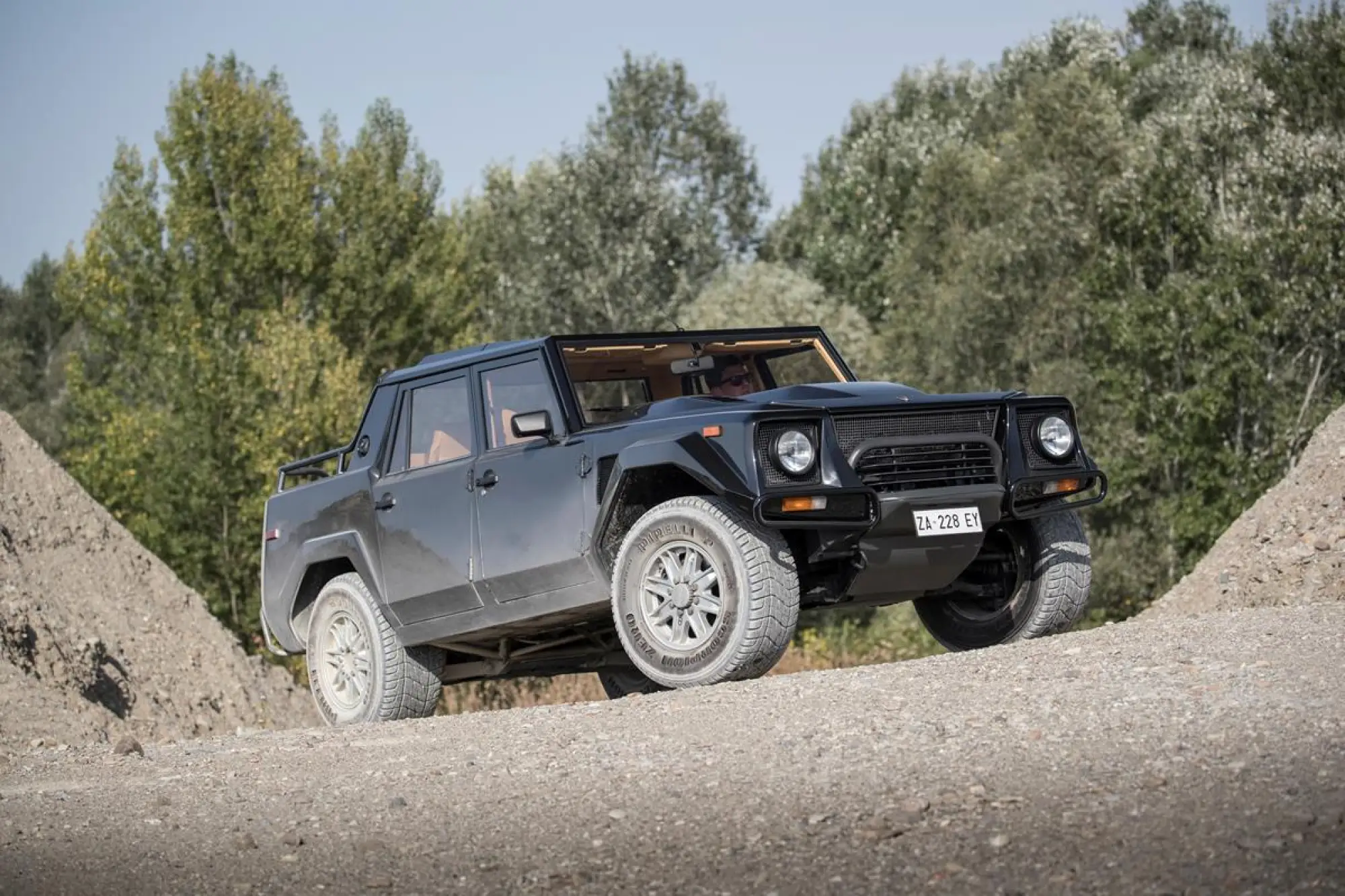 Lamborghini LM002 - 30