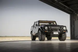 Lamborghini LM002