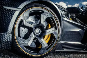 Lamborghini Mansory Carbonado Apertos - 13