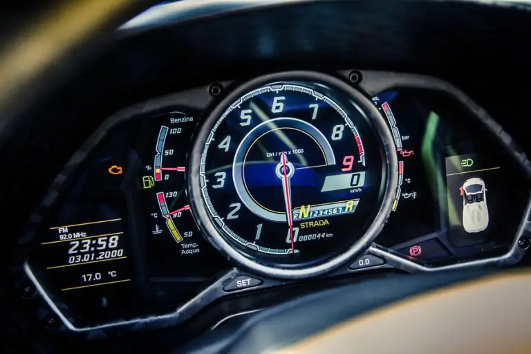 Lamborghini Mansory Carbonado Apertos - 28