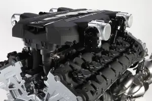 Lamborghini New V12 Motore - 6