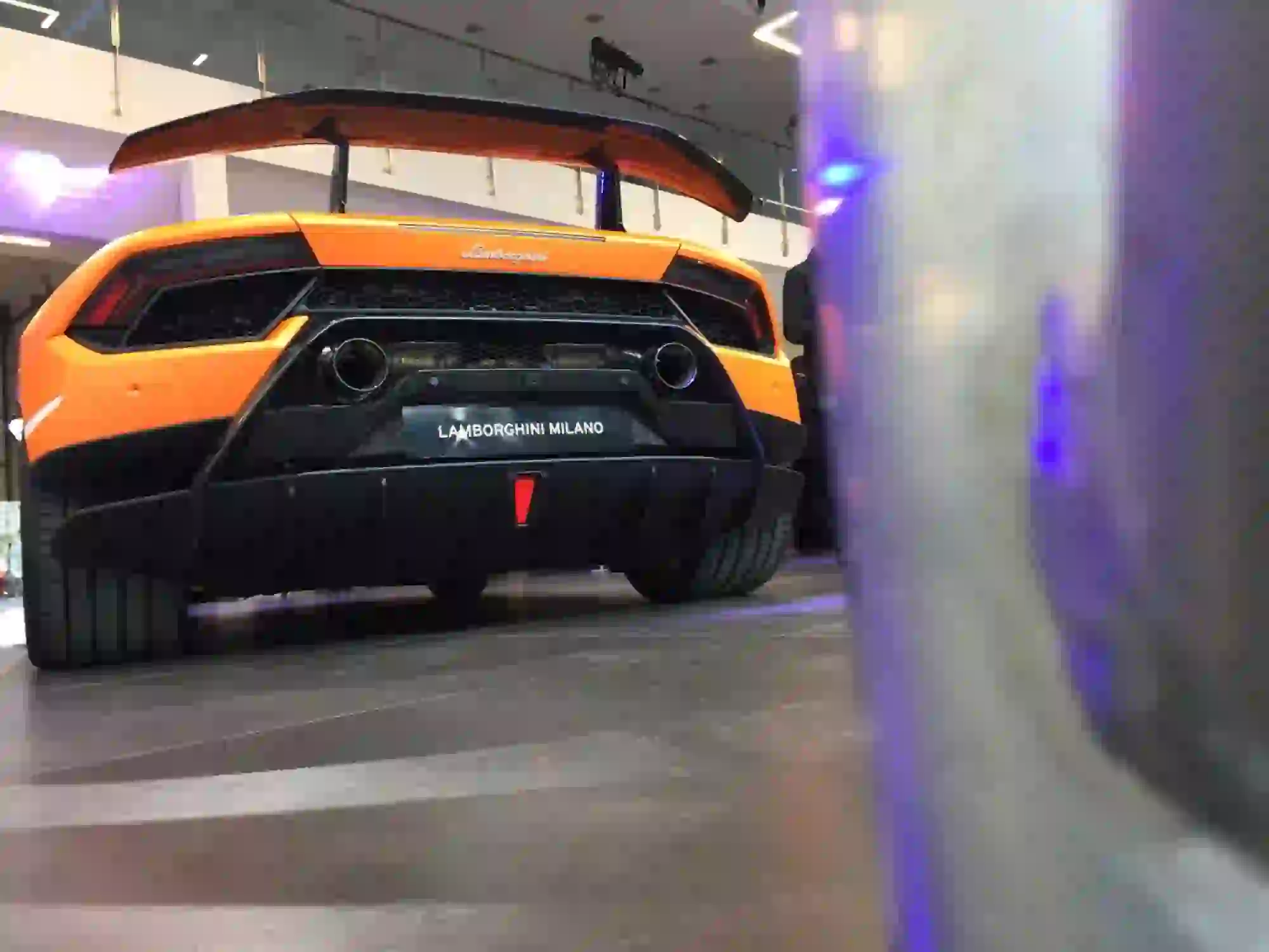 Lamborghini - nuova concessionaria a Milano - 18