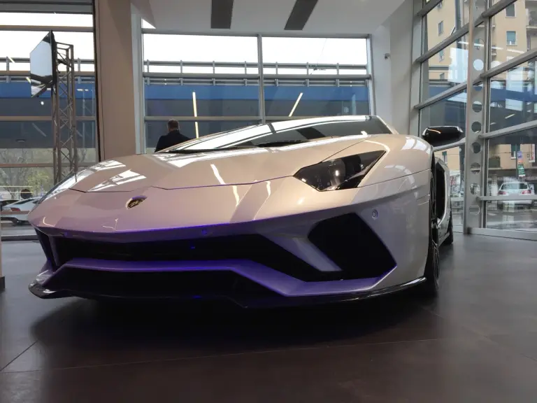 Lamborghini - nuova concessionaria a Milano - 10