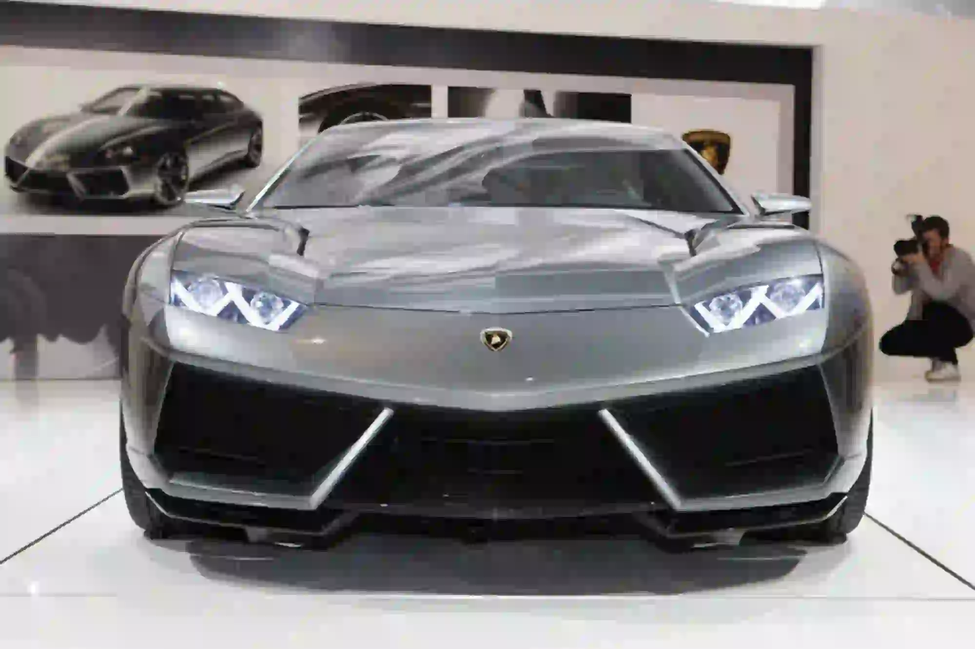 Lamborghini quattro porte 2021 - 4