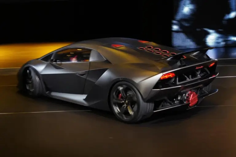 Lamborghini Sesto Elemento Concept - 11