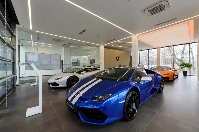 Lamborghini Showroom San Pietroburgo - 4