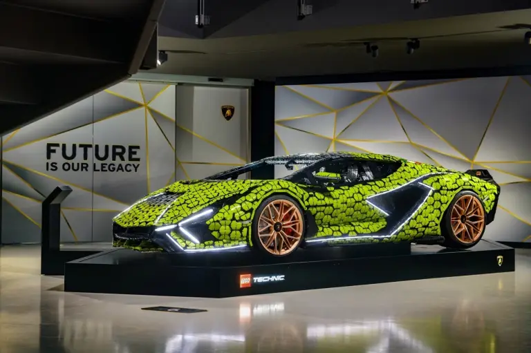 Lamborghini Sian FKP 37 - Lego Technic - 2