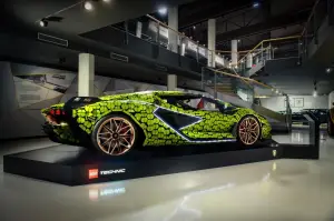 Lamborghini Sian FKP 37 - Lego Technic - 8