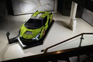 Lamborghini Sian FKP 37 - Lego Technic - 15