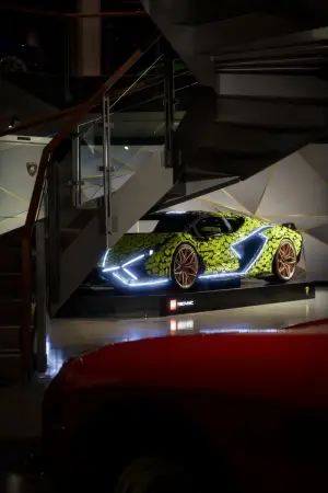 Lamborghini Sian FKP 37 - Lego Technic - 12