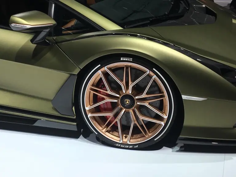 Lamborghini Sian FKP 37 - Salone di Francoforte 2019 - 12