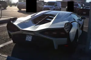 Lamborghini Sian - Foto spia - 17