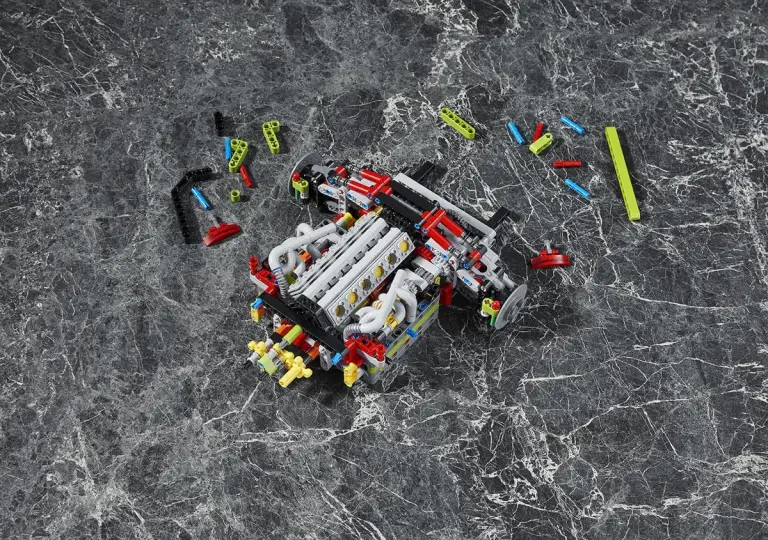 Lamborghini Sian - LEGO Technic - 3
